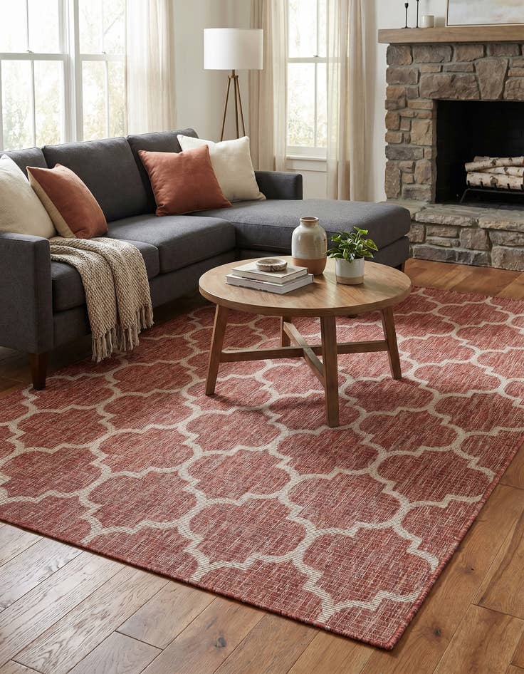 Detail image of 5' 3 x 8' Easy-Clean Lattice Indoor / Outdoor Rug