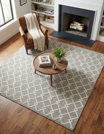 Gray Manor Hand Knotted Jill Zarin Dorset Square Rug