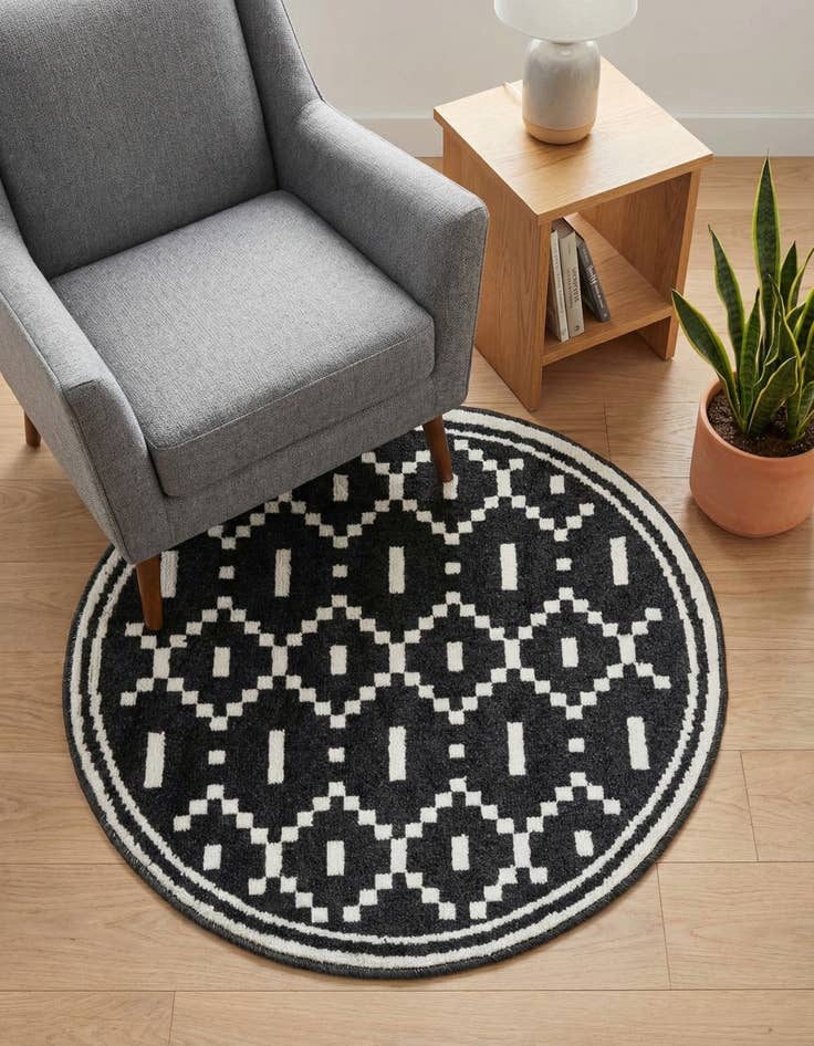 Detail image of  3' x 3' Oslo Round Rug