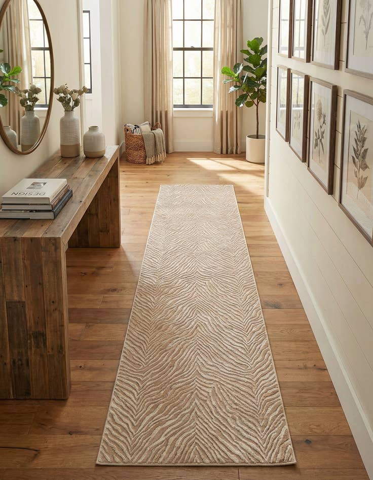 Detail image of 2' 7 x 12' Finsbury Runner Rug