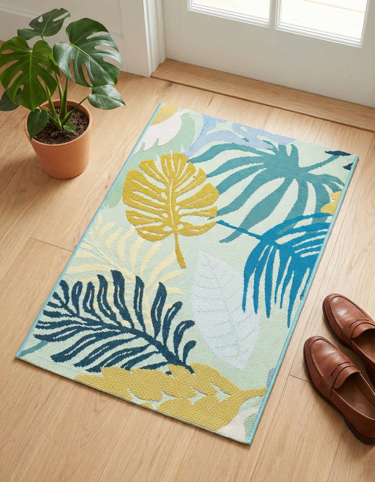 Detail image of 2' x 3'  Washable Botanical Indoor / Outdoor Rug