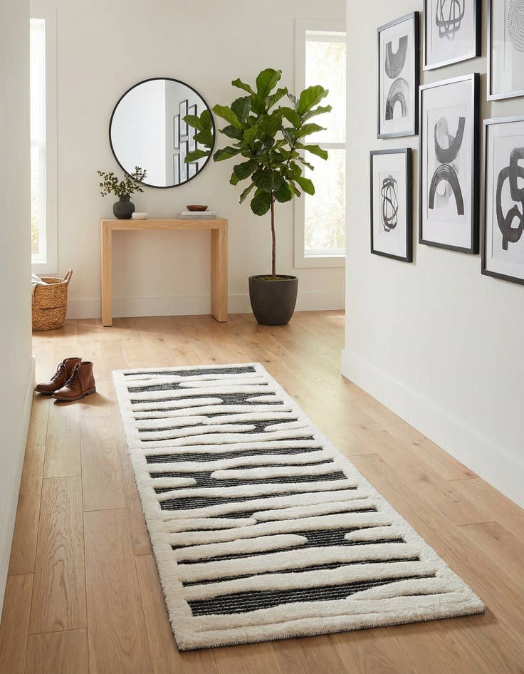 Detail image of 2' x 6' Prismatic Runner Rug