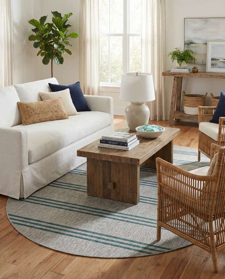 7' 10 x 10' Easy-Clean Jill Zarin Anguilla Indoor / Outdoor Oval Rug