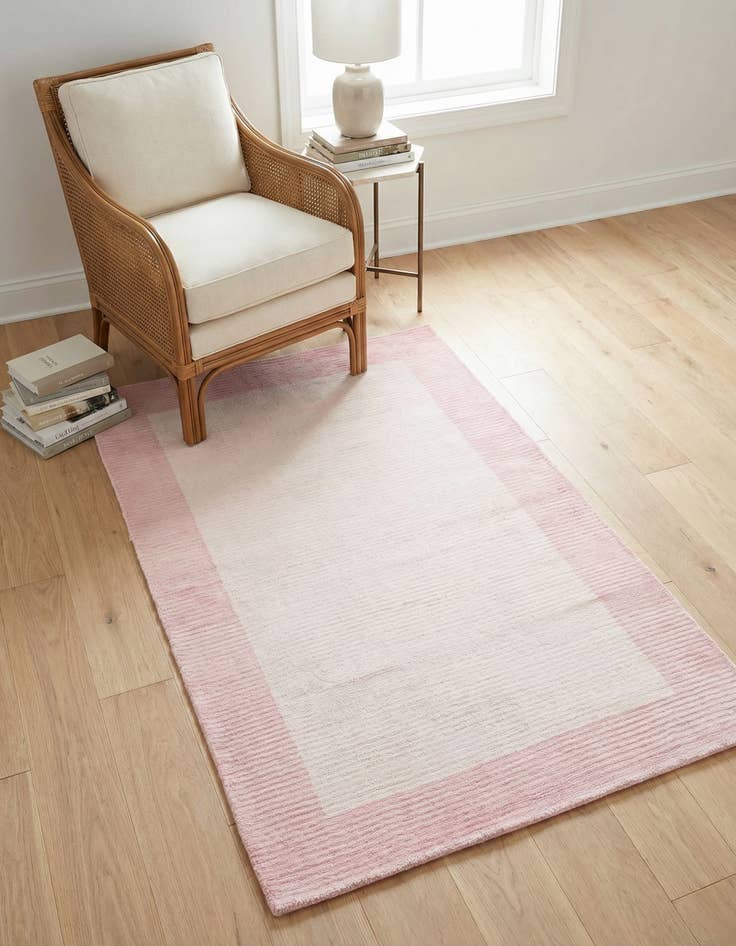 Detail image of 2' 7 x 4' 11 Hand Knotted Darya Wool Rug