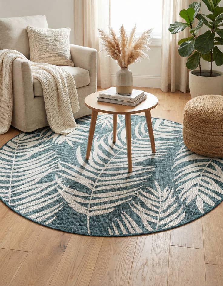 Detail image of 5' 3 x 5' 3 Washable Botanical Indoor / Outdoor Round Rug