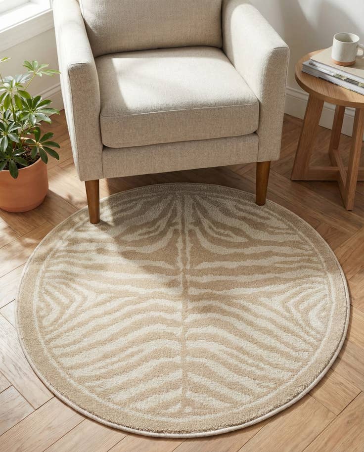 Detail image of 3' x 3' Savannah Round Rug