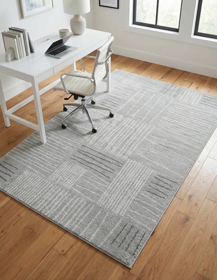 Detail image of 5' 3 x 8' Hanahan Rug