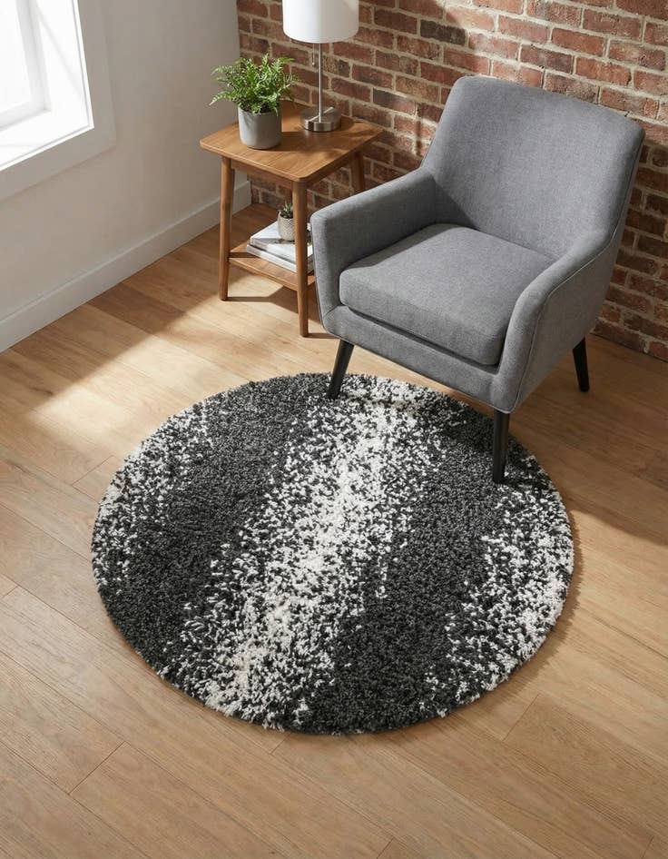 Detail image of 3' 3 x 3' 3 Athena Shag Round Rug