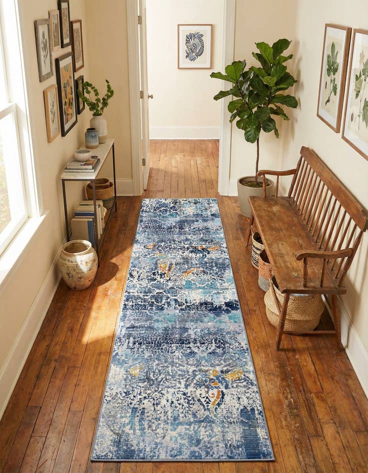 Detail image of 2' 7 x 9' 10 Malibu Runner Rug