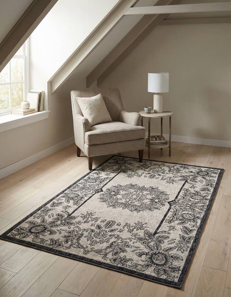 Detail image of 4' x 6' Eco Traditional Rug