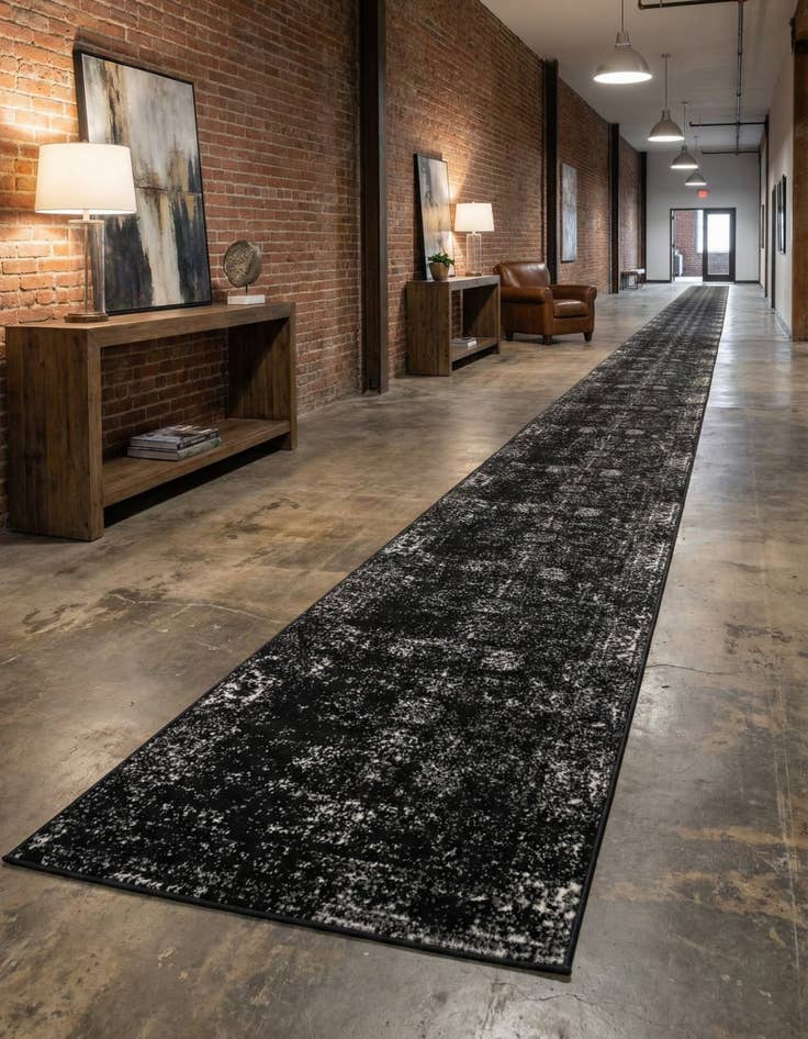 Detail image of 3' 3 x 19' 8 Monaco Runner Rug