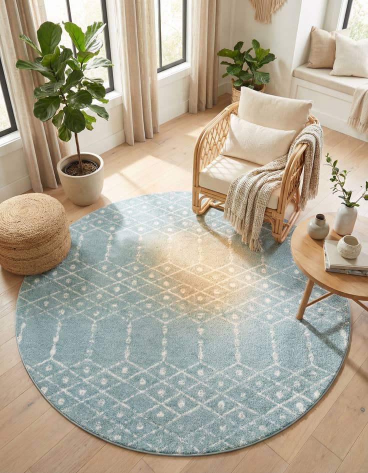 Detail image of 7' 10 x 7' 10 Paxon Trellis Round Rug
