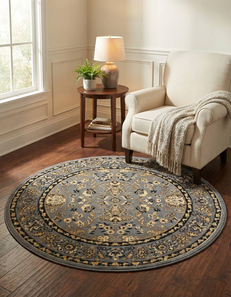 Detail image of 4' x 4' Kashan Design Round Rug