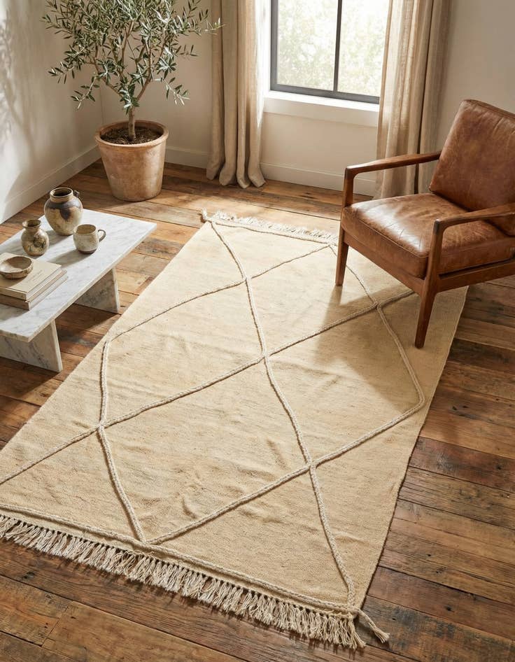 Detail image of 4' 1 x 6' 1 Hand Knotted Moroccan Wool Rug