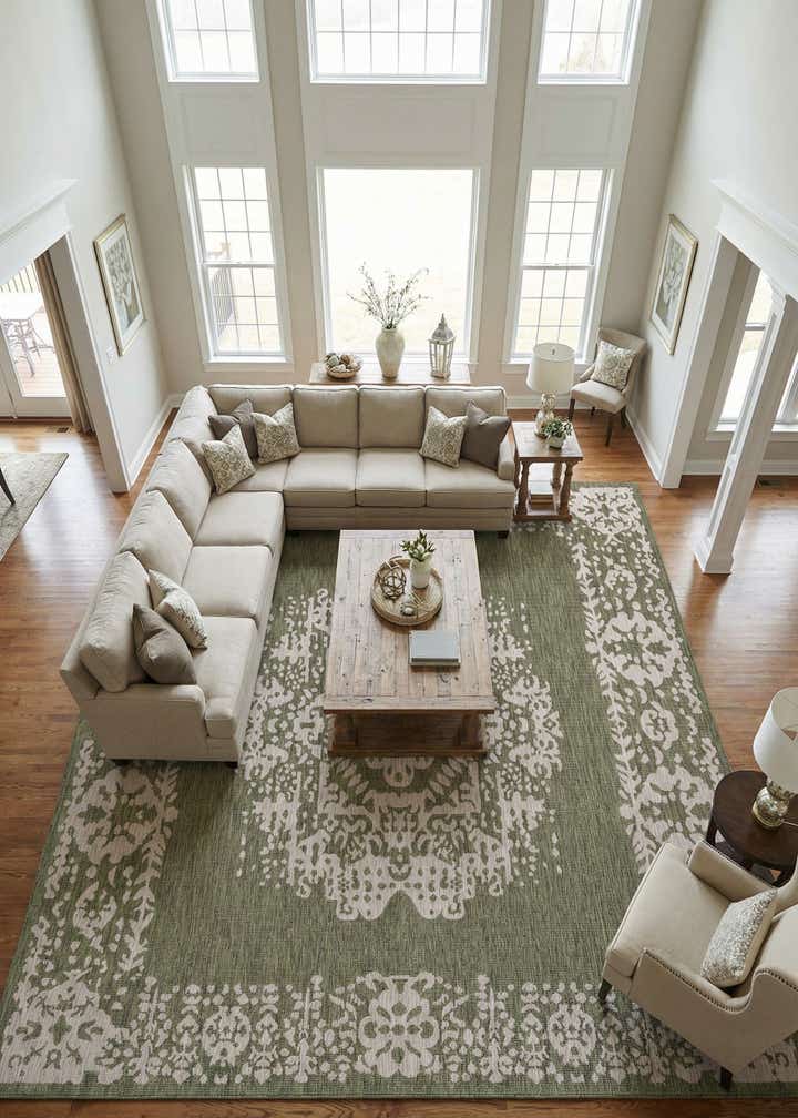 13' x 13' Easy-Clean Traditional Indoor / Outdoor Square Rug