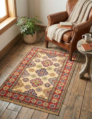 2' 7 x 4' Hand Knotted Kazak Rug