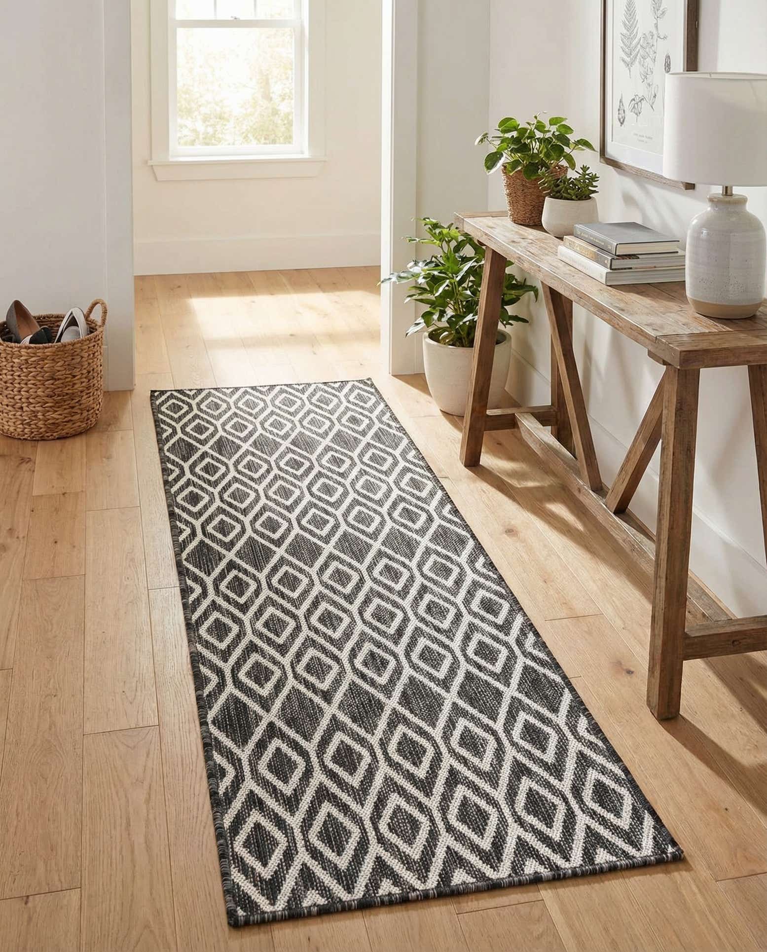 2' x 6' Easy-Clean Jill Zarin Turks and Caicos Indoor / Outdoor Runner Rug
