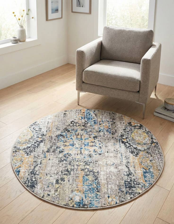 Detail image of 3' 3 x 3' 3 Madrid Round Rug