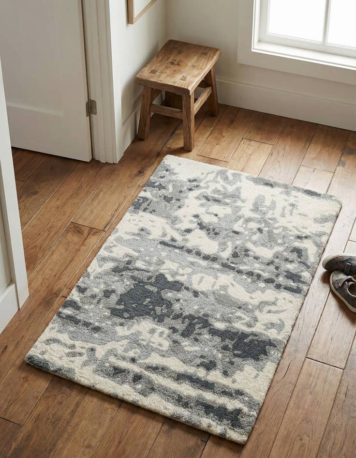 Detail image of 2' 1 x 3' 1 Hand Tufted Wool Rug