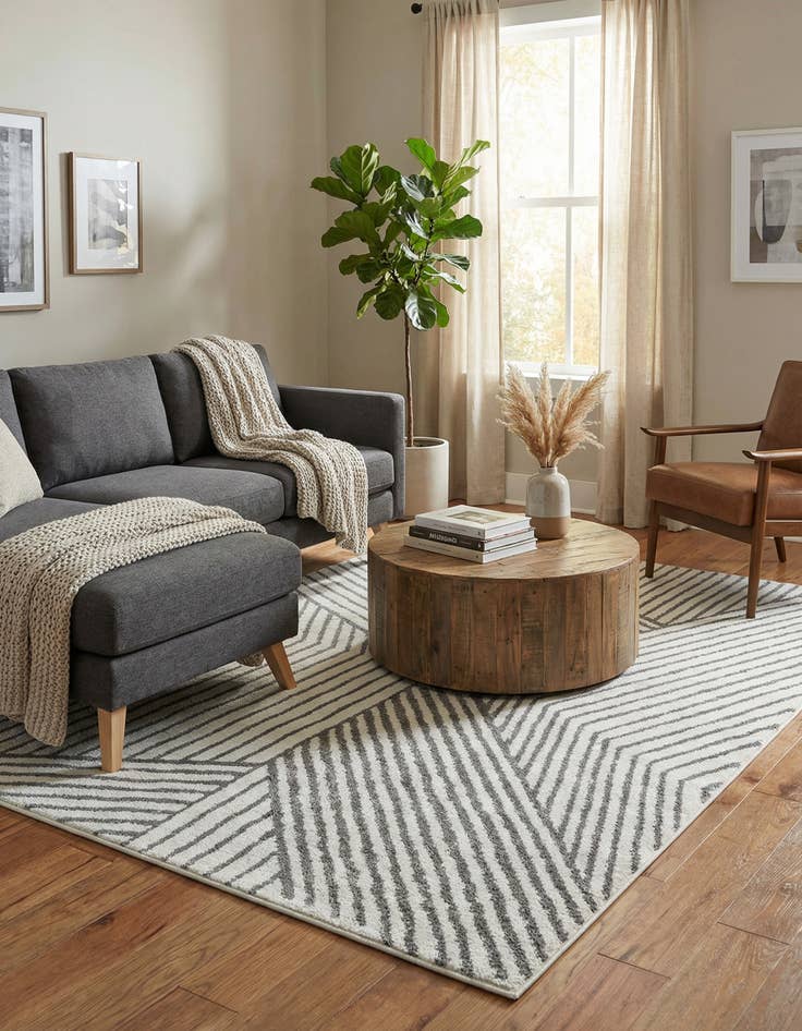 Detail image of 6' x 9' Oslo Rug