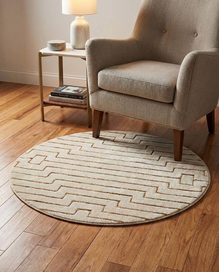 Detail image of 3' x 3' Vogue Geo Round Rug