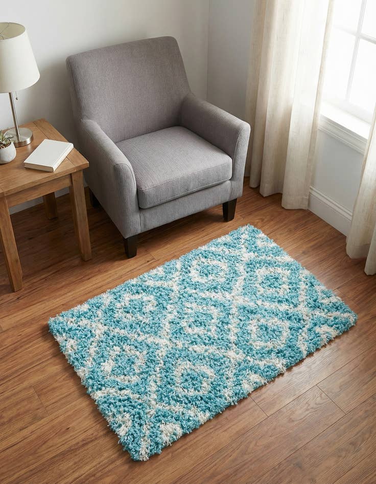 Detail image of 2' x 3' Trellis Shag Rug