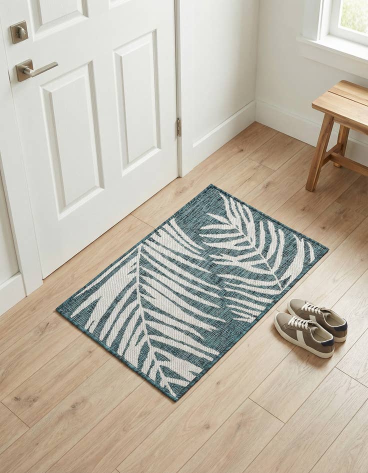 Detail image of 2' x 3' Washable Botanical Indoor / Outdoor Rug