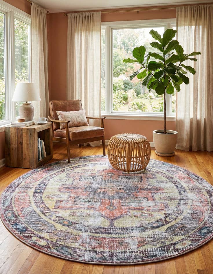 Detail image of 10' 6 x 10' 6  Washable Maahru Round Rug