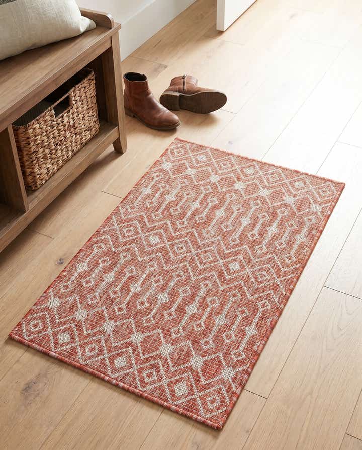 2' x 3' 1 Easy-Clean Lattice Indoor / Outdoor Rug