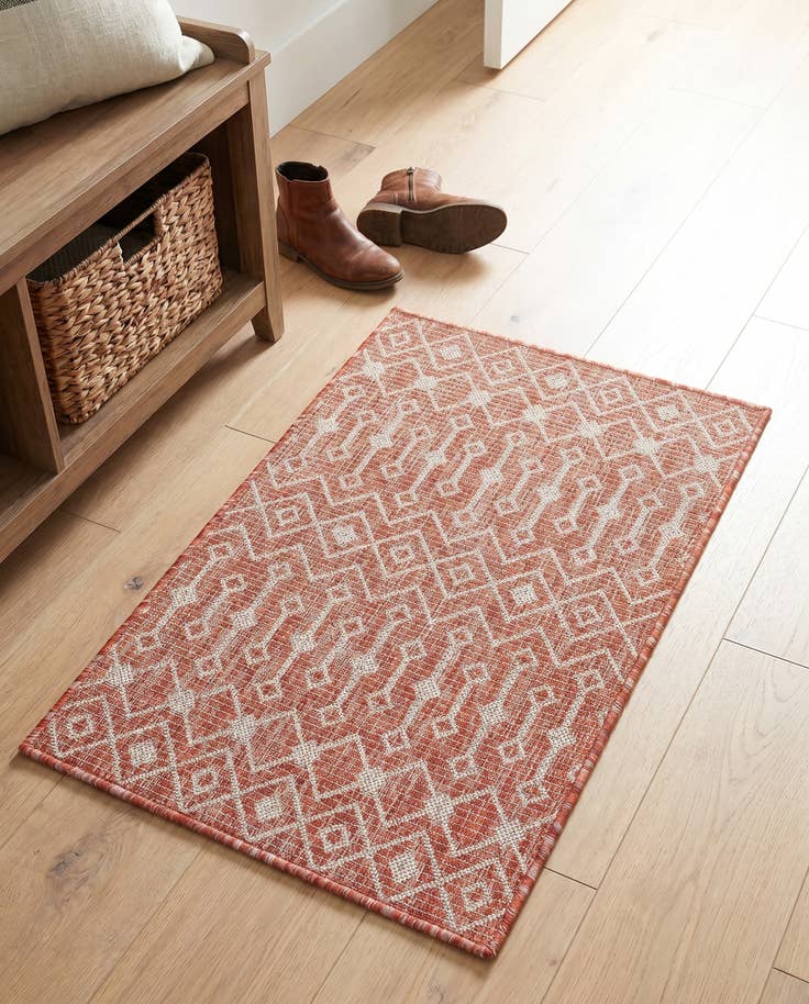 Detail image of 2' x 3' 1 Easy-Clean Lattice Indoor / Outdoor Rug
