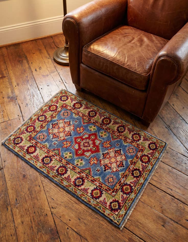 Detail image of 2' x 3' Hand Knotted Kazak Rug