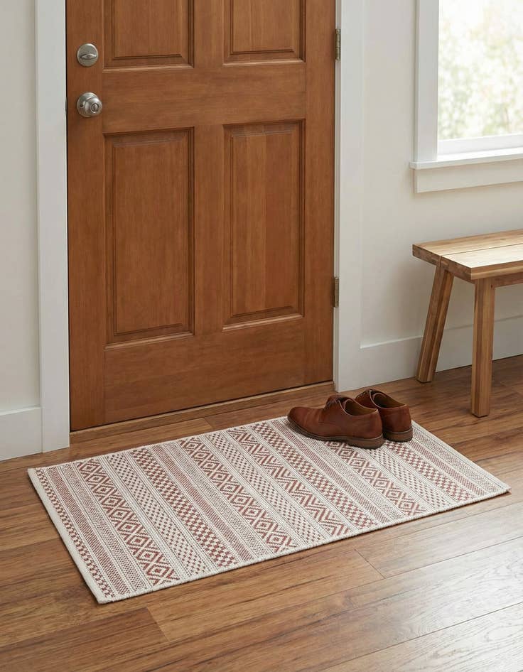 Detail image of 2' x 3' Easy-Clean Striped Indoor / Outdoor Rug