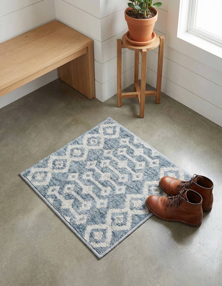Detail image of 1' 4 x 1' 4 Eco Trellis Sample Rug