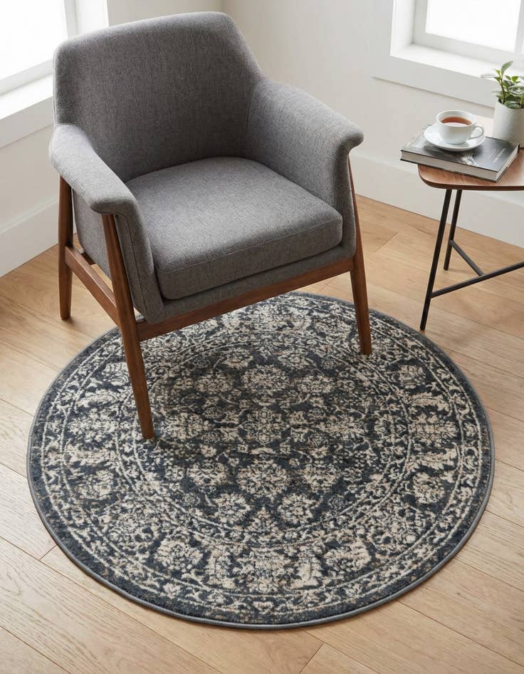 Detail image of Jill Zarin 3' 3 x 3' 3 Uptown Central Park Round Rug