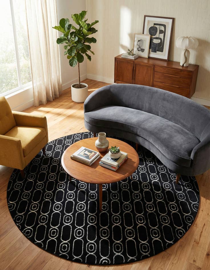 Detail image of 7' 10 x 7' 10 Vogue Geo Round Rug