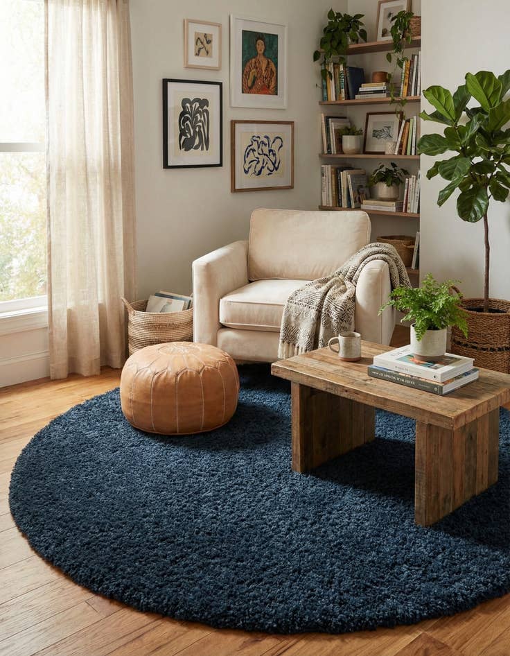 Detail image of 6' 7 x 6' 7 Infinity Shag Round Rug