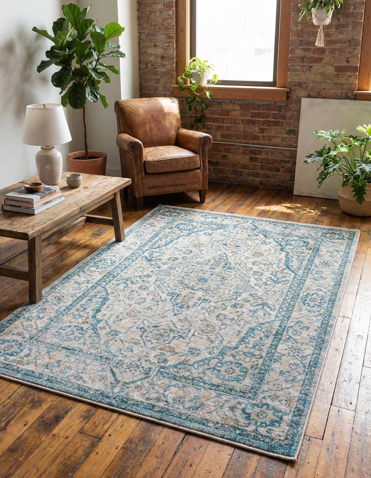 Detail image of 4' x 6' Lola Rug