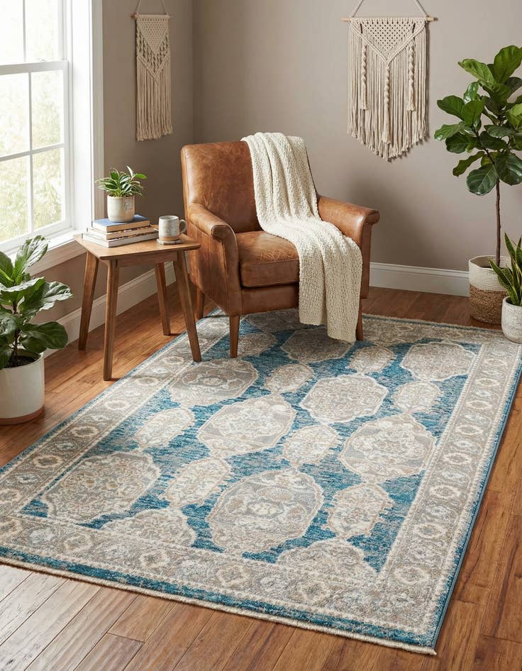 Detail image of 4' x 6' Lola Rug