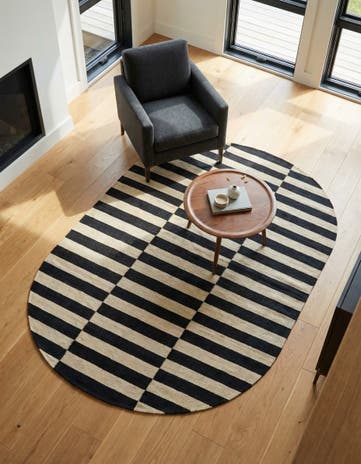 4' x 5' 10 Hand Woven Kilim Modern Wool Oval Rug