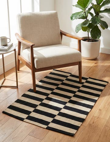 2' 7 x 3' 9 Hand Woven Kilim Modern Wool Rug