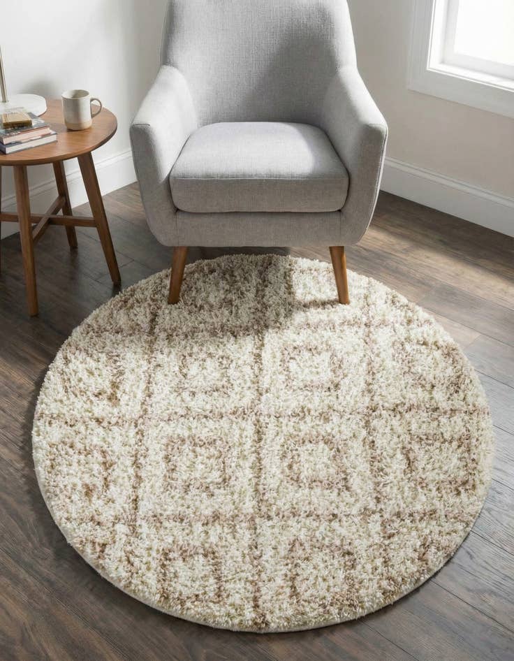 Detail image of 3' 3 x 3' 3 Lattice Shag Round Rug