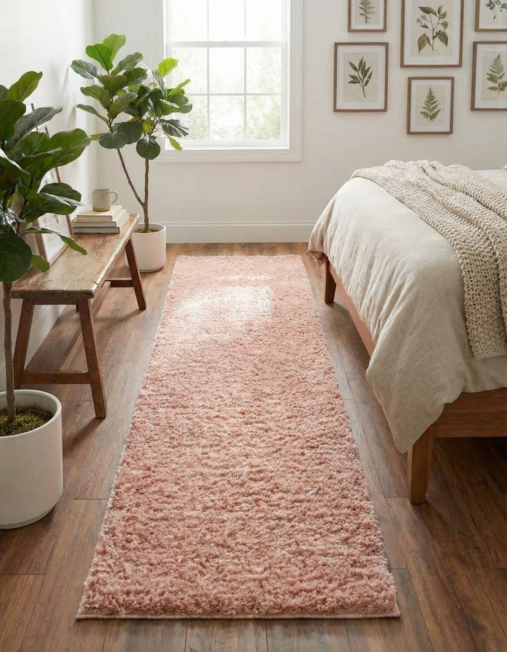 Detail image of 2' 6 x 10' Everyday Shag Runner Rug