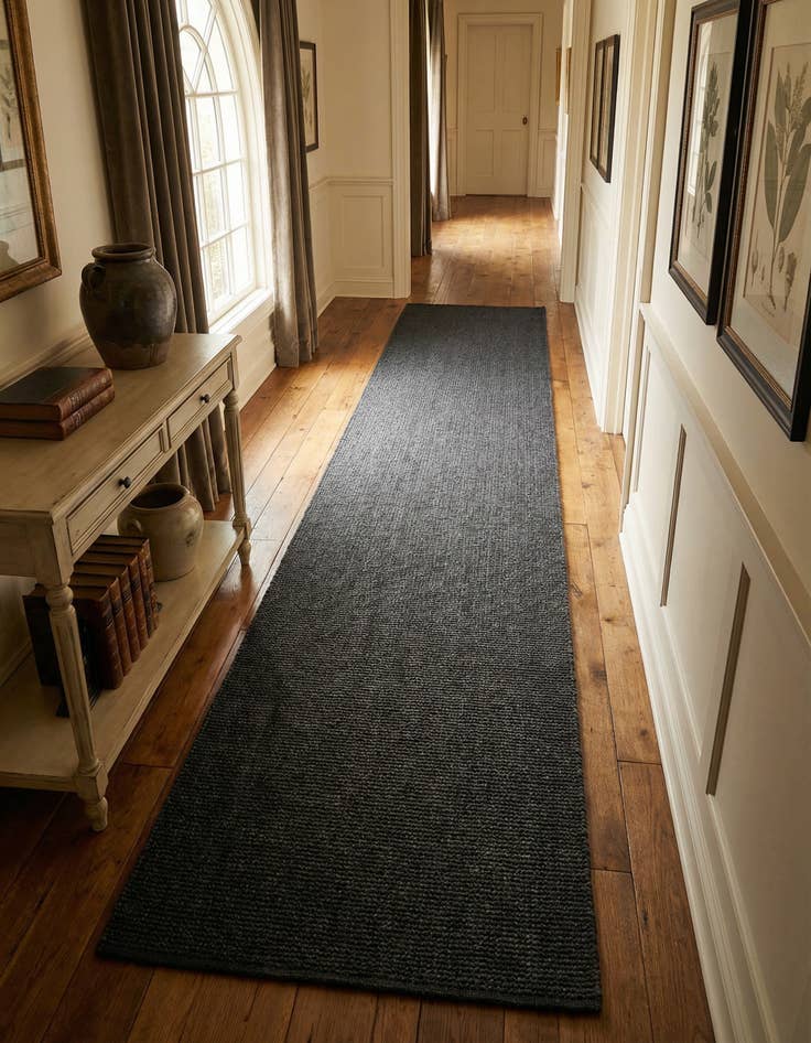 Detail image of 3' 3 x 19' 8  Hand Woven Jill Zarin English Manor Wool Runner Rug