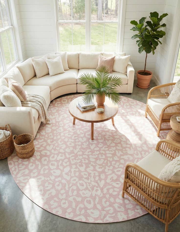 Detail image of 13' x 13'  Washable Safari Indoor / Outdoor Round Rug