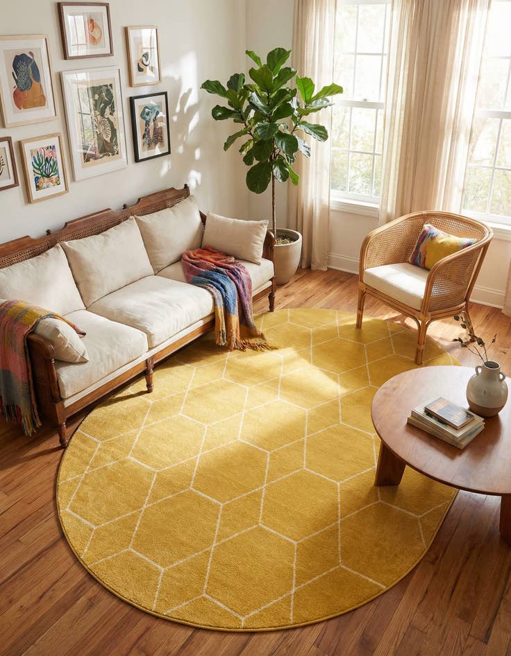 Detail image of 7' 10 x 10' Lattice Frieze Oval Rug