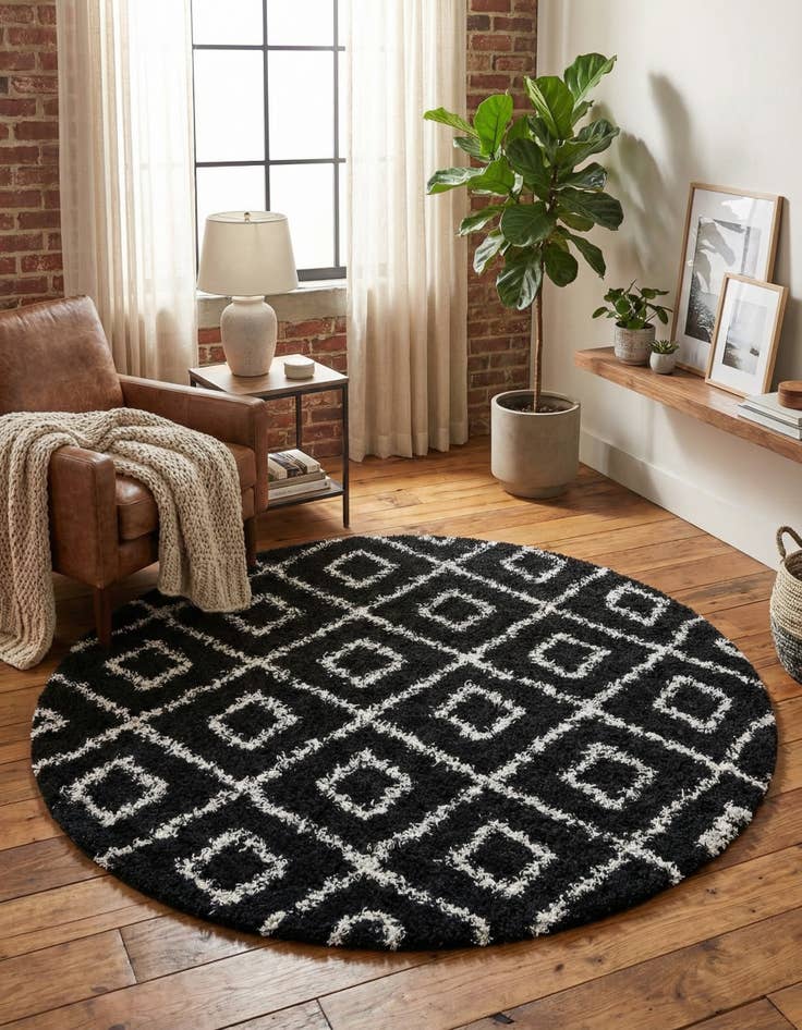 Detail image of 6' x 6' Trellis Shag Round Rug