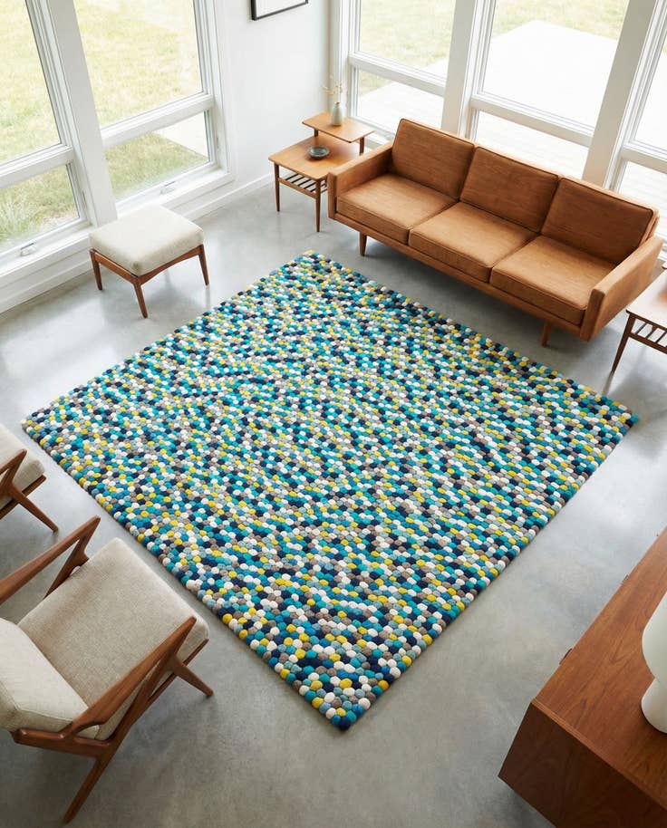Detail image of 7' 10 x 7' 10 Felt Ball Wool Square Rug