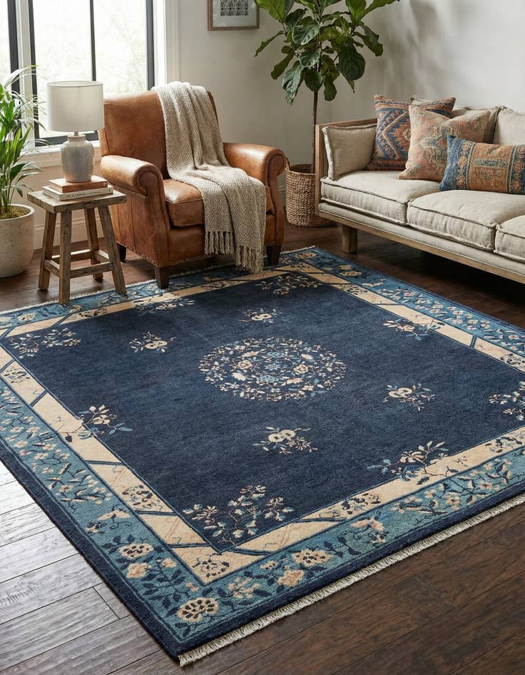 Detail image of 7' 9 x 7' 9 Boutique Square Rug