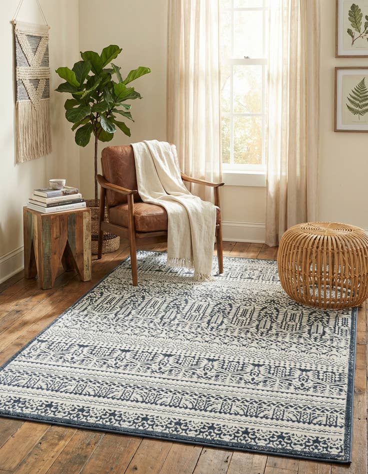 Detail image of 4' x 6' Uptown Cloisters Rug