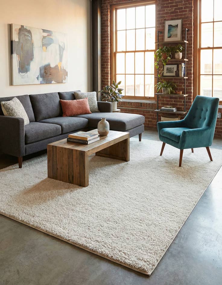 Detail image of 7' x 10' Solid Frieze Rug